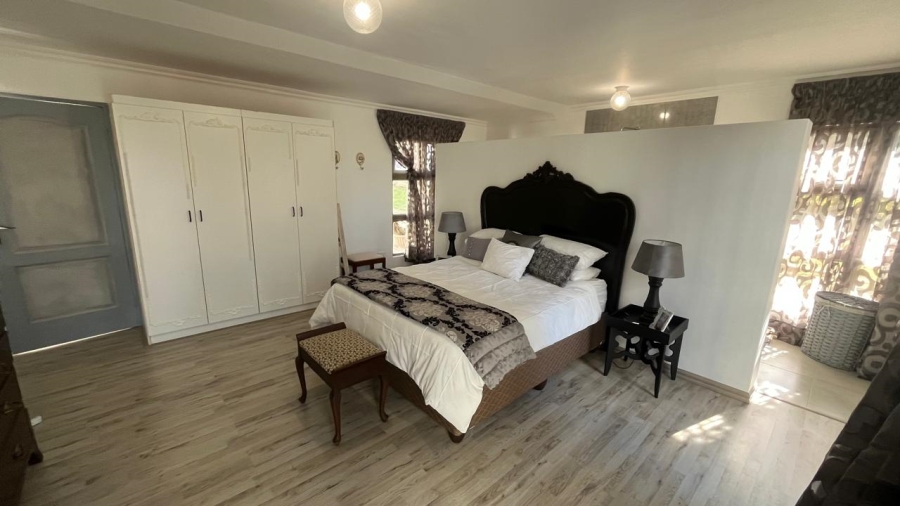 3 Bedroom Property for Sale in Wavecrest Eastern Cape